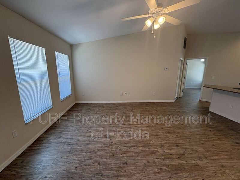 12794 Swavenue Rd - Photo 6 of 50