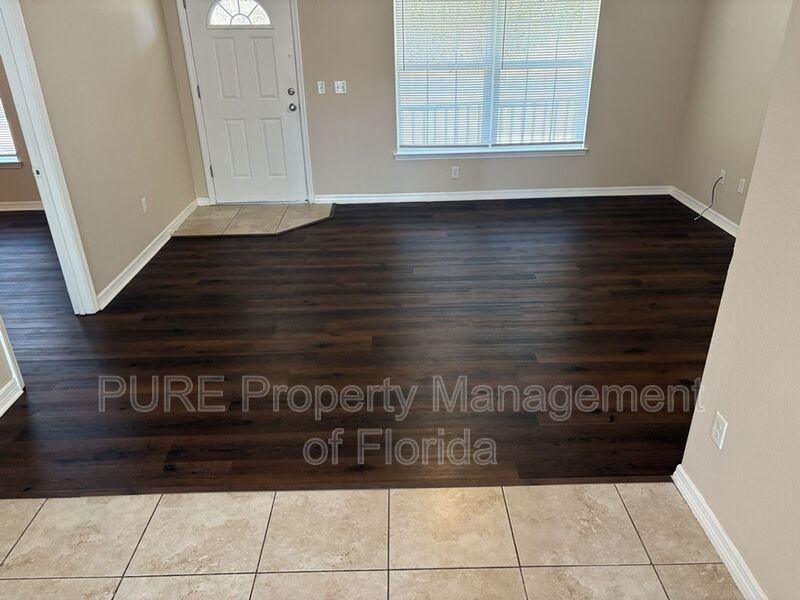 7128 Selane - Photo 4 of 35