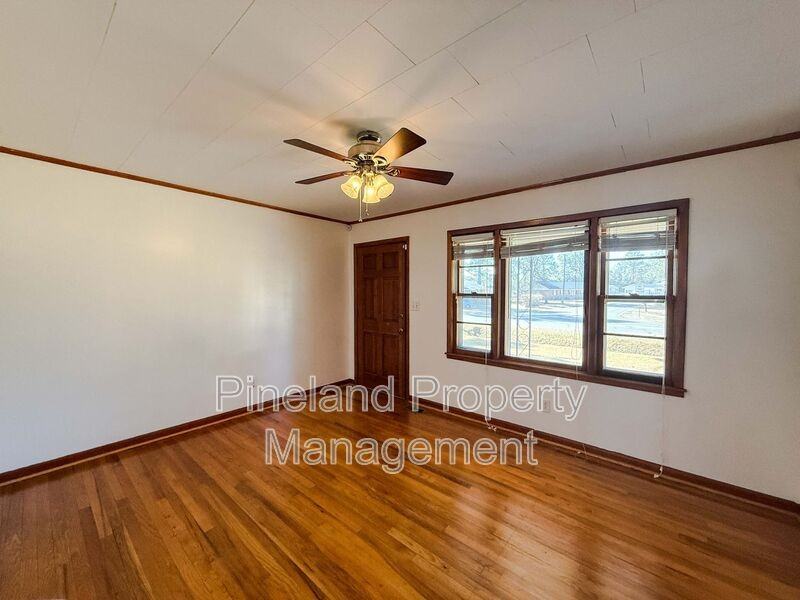 2109 Sapona Rd - Photo 2 of 15