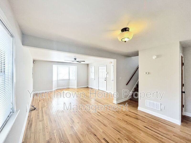 652 Berne St Se - Photo 7 of 31