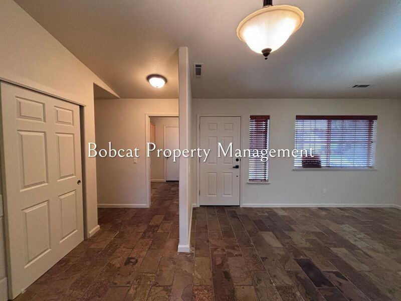 1054 Camellia Ct - Photo 6 of 50