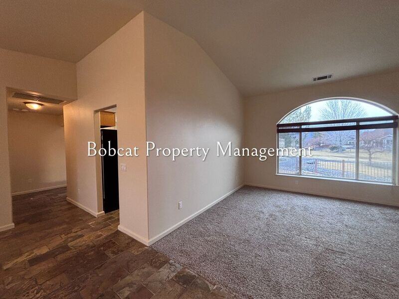 1054 Camellia Ct - Photo 6 of 50