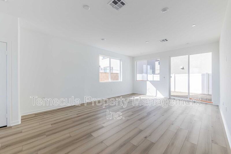 31374 Lolite Dr - Photo 3 of 15