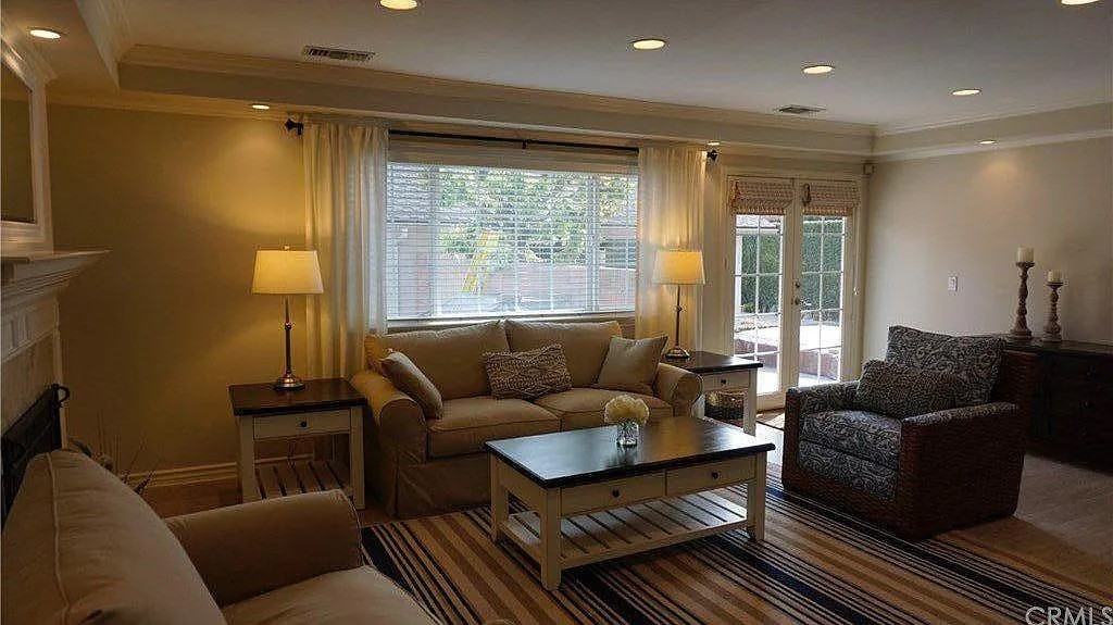 126 E Arthur Ave #NA - Photo 3 of 41