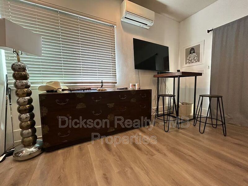 1240 Plumas St #B - Photo 2 of 6