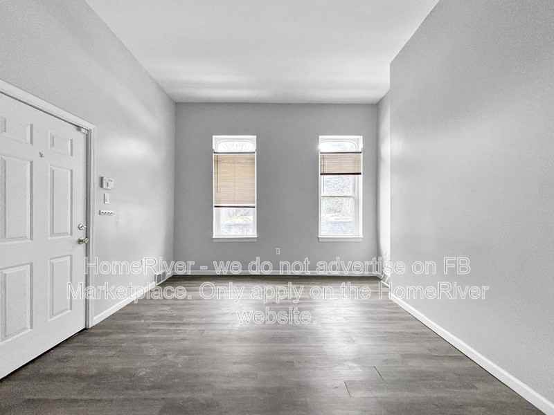 1431 Pennsylvania Ave #1 - Photo 7 of 23