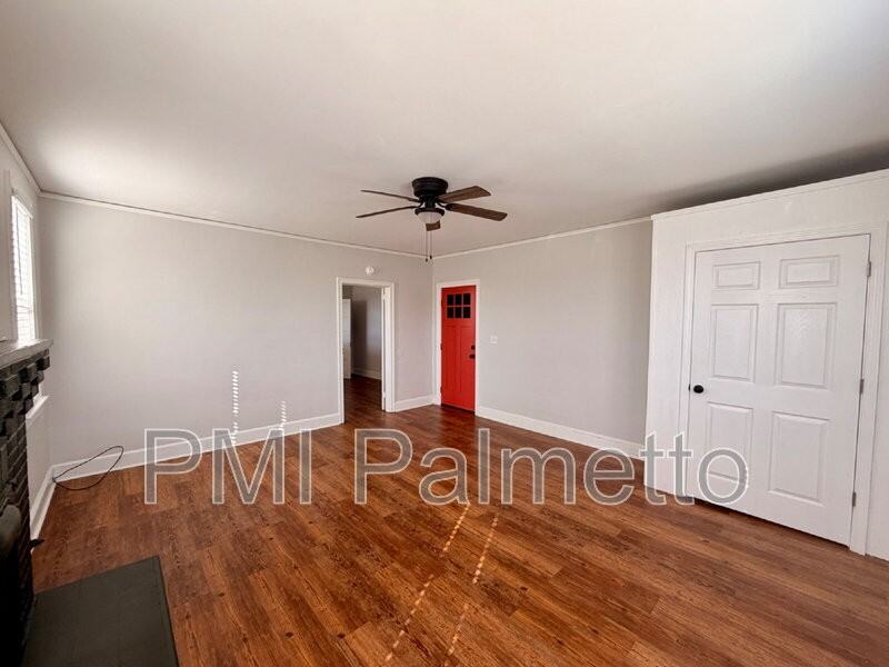 504 1/2 State St - Photo 5 of 16