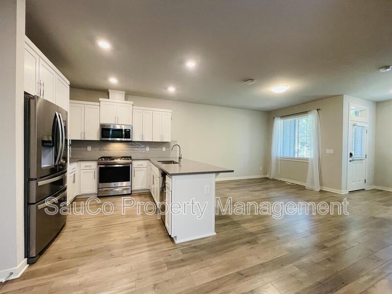 6473 Se Genrosa St - Photo 7 of 28