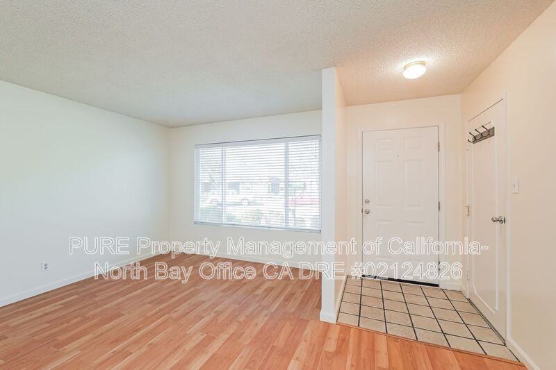 5096 Parkhurst Dr - Photo 3 of 30