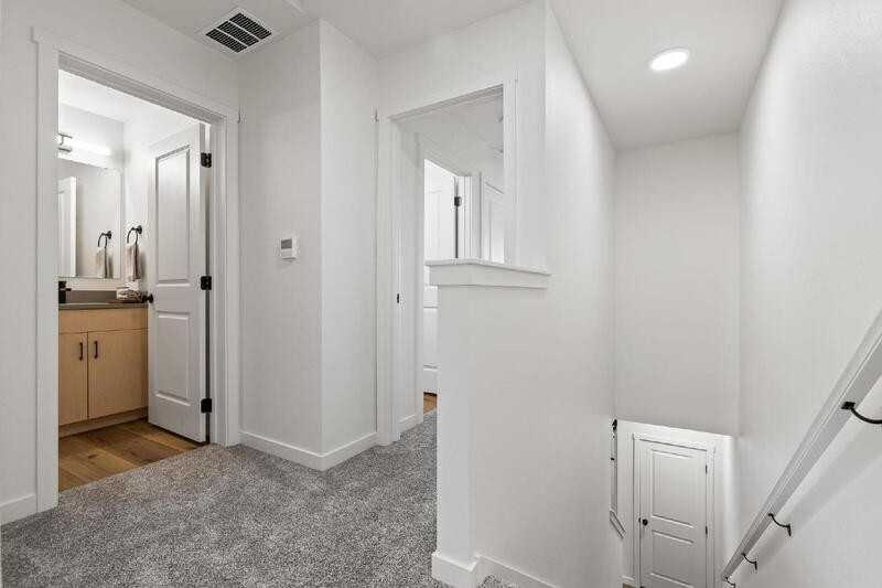 7475 W Swain Ln - Photo 2 of 33