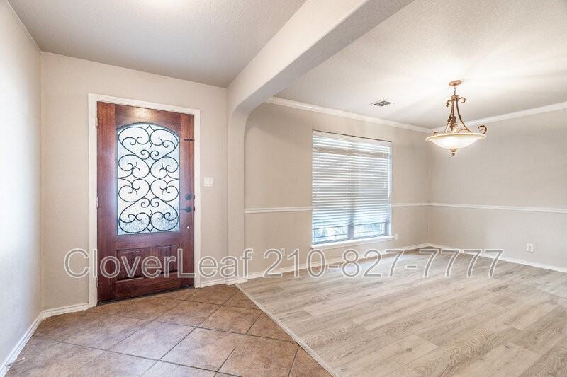 7326 Concerto Dr - Photo 5 of 43