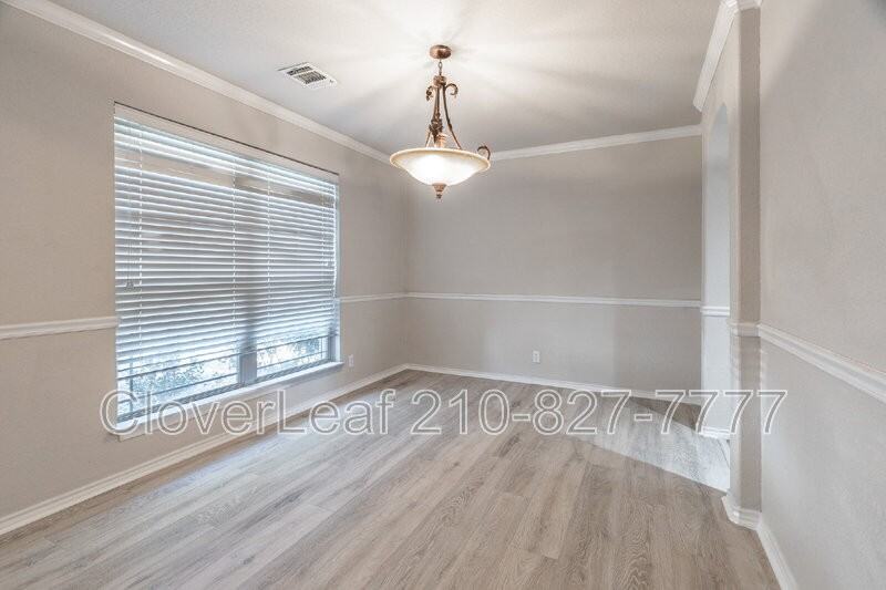 7326 Concerto Dr - Photo 7 of 43