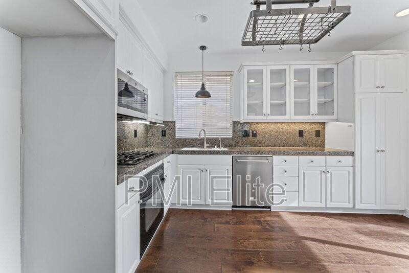 24619 Montevista Cir - Photo 7 of 35