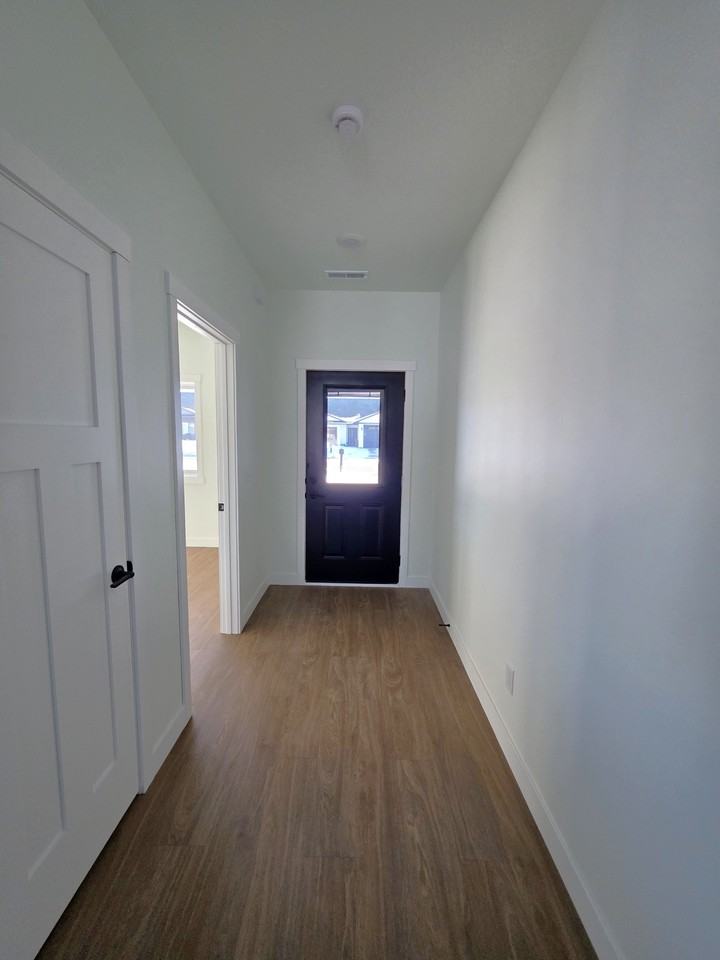 1227 Wisteria Ln - Photo 3 of 24