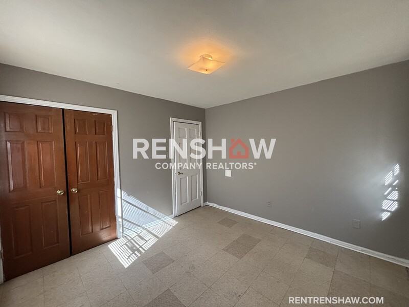 3203 Jackson Ave - Photo 6 of 9