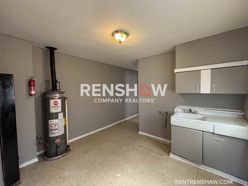 3203 Jackson Ave - Photo 5 of 9