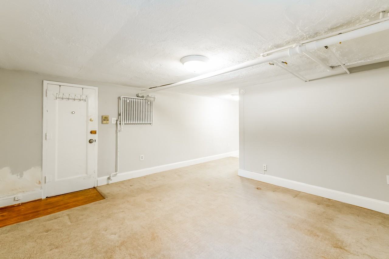 1832 Biltmore St Nw #B2 - Photo 6 of 9