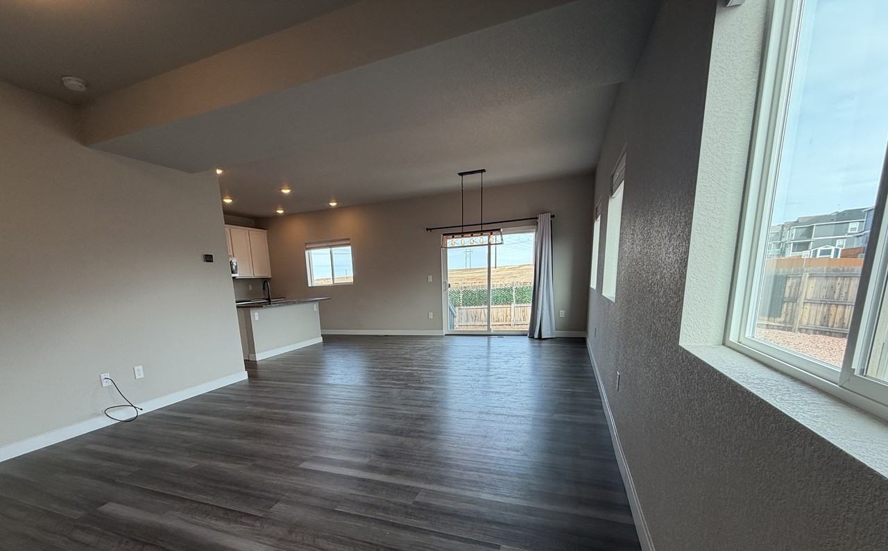 11438 Wigeon Way - Photo 2 of 12