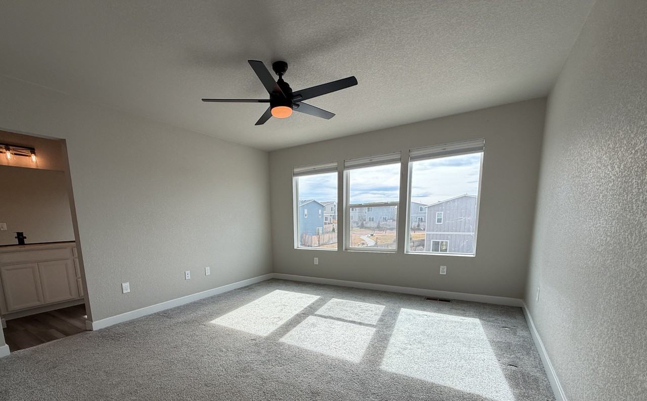 11438 Wigeon Way - Photo 6 of 12