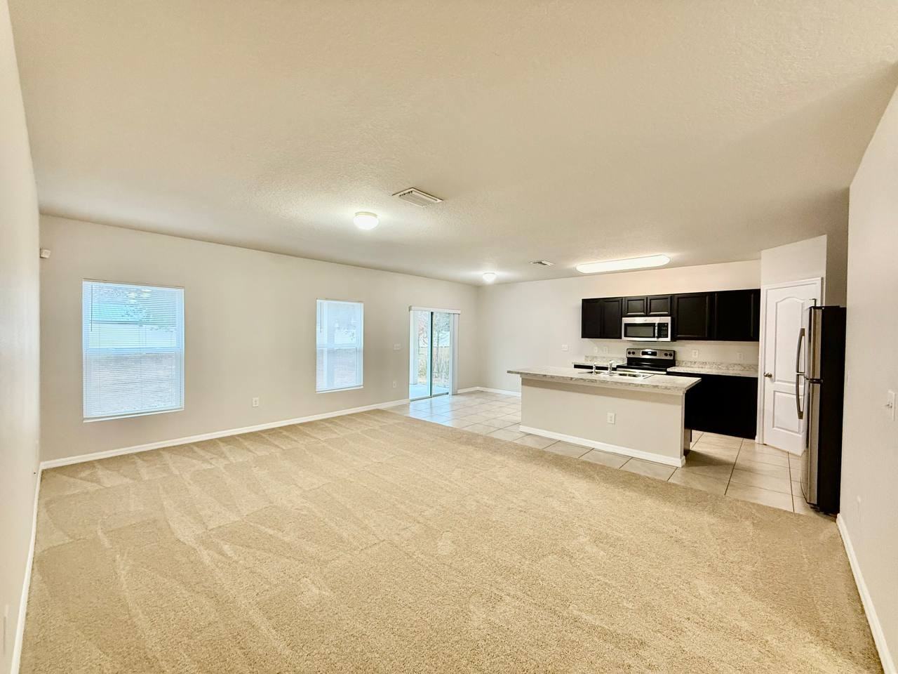 10113 Candleberry Woods Ln - Photo 4 of 34