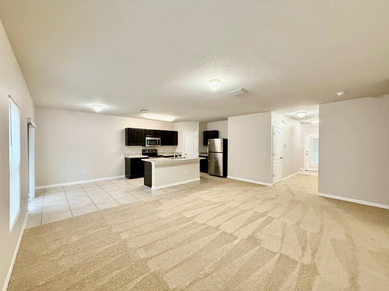 10113 Candleberry Woods Ln - Photo 6 of 34