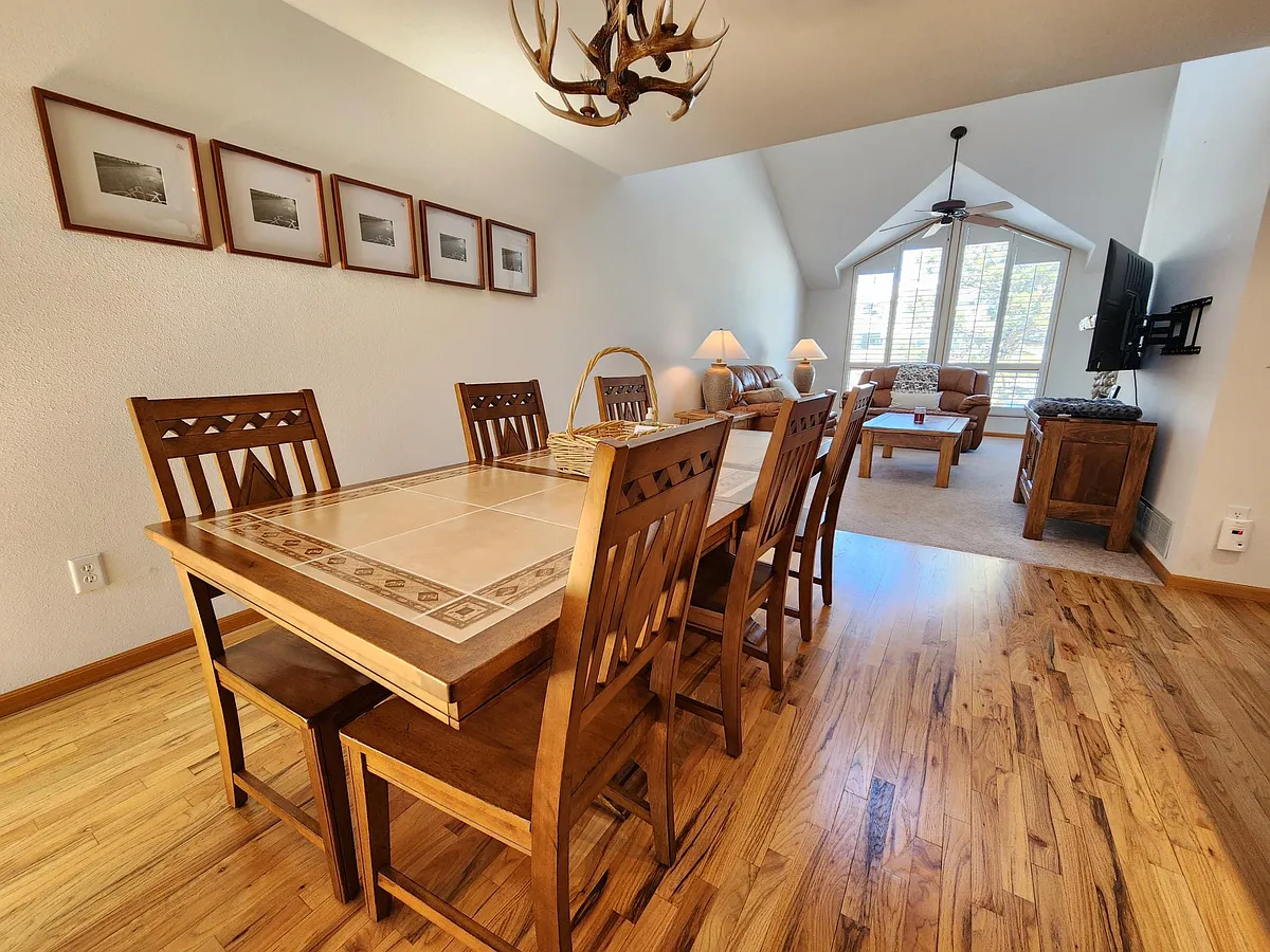 1550 Raven Cir #N - Photo 3 of 25