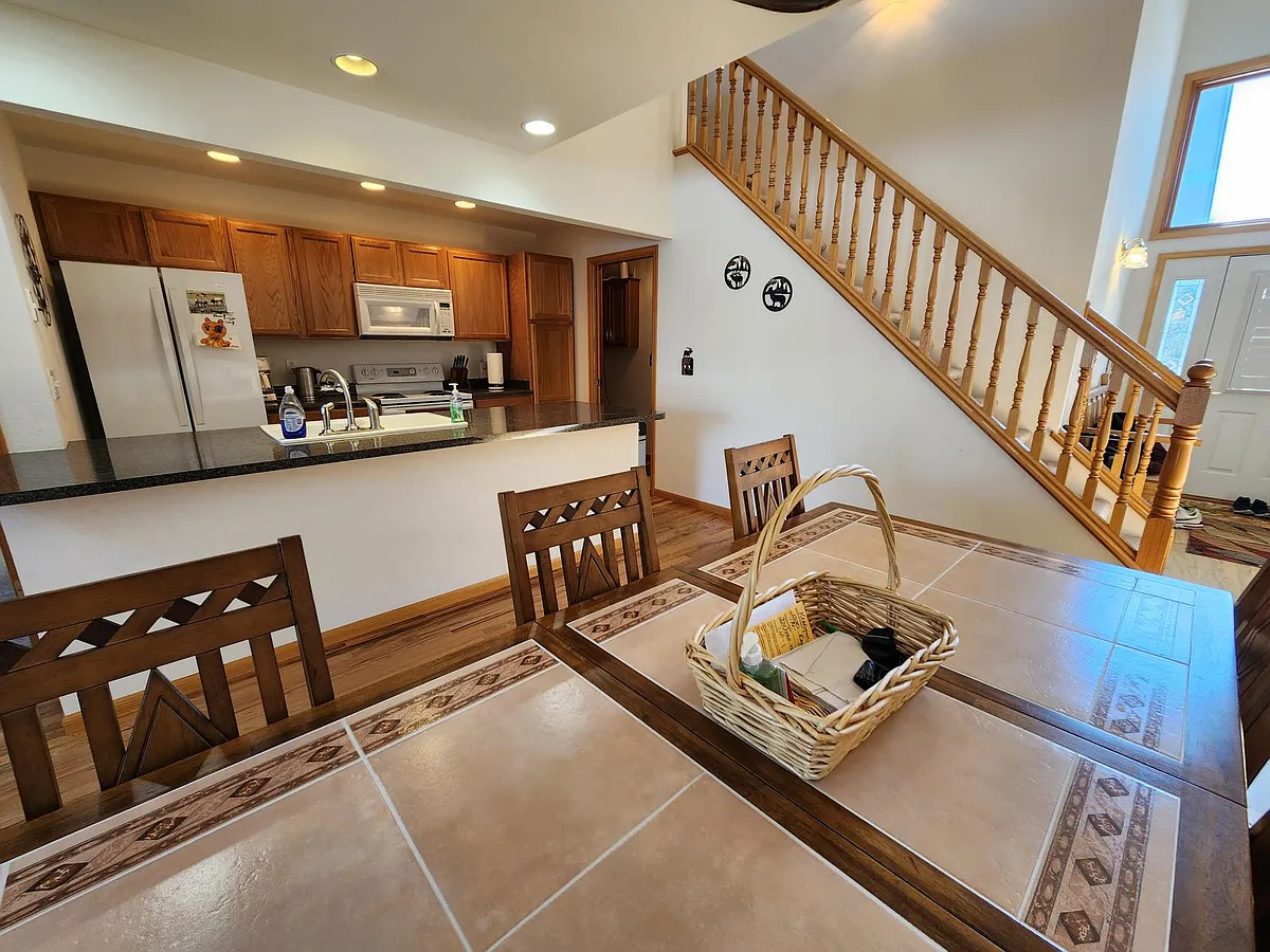 1550 Raven Cir #N - Photo 5 of 25