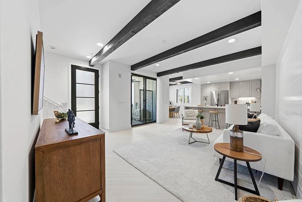 1603 San Remo Pl #105 - Photo 5 of 29