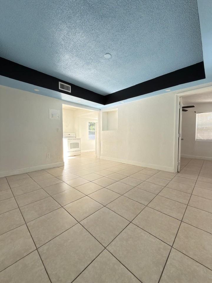1832 Northeast 49th Street - Photo 7 of 8