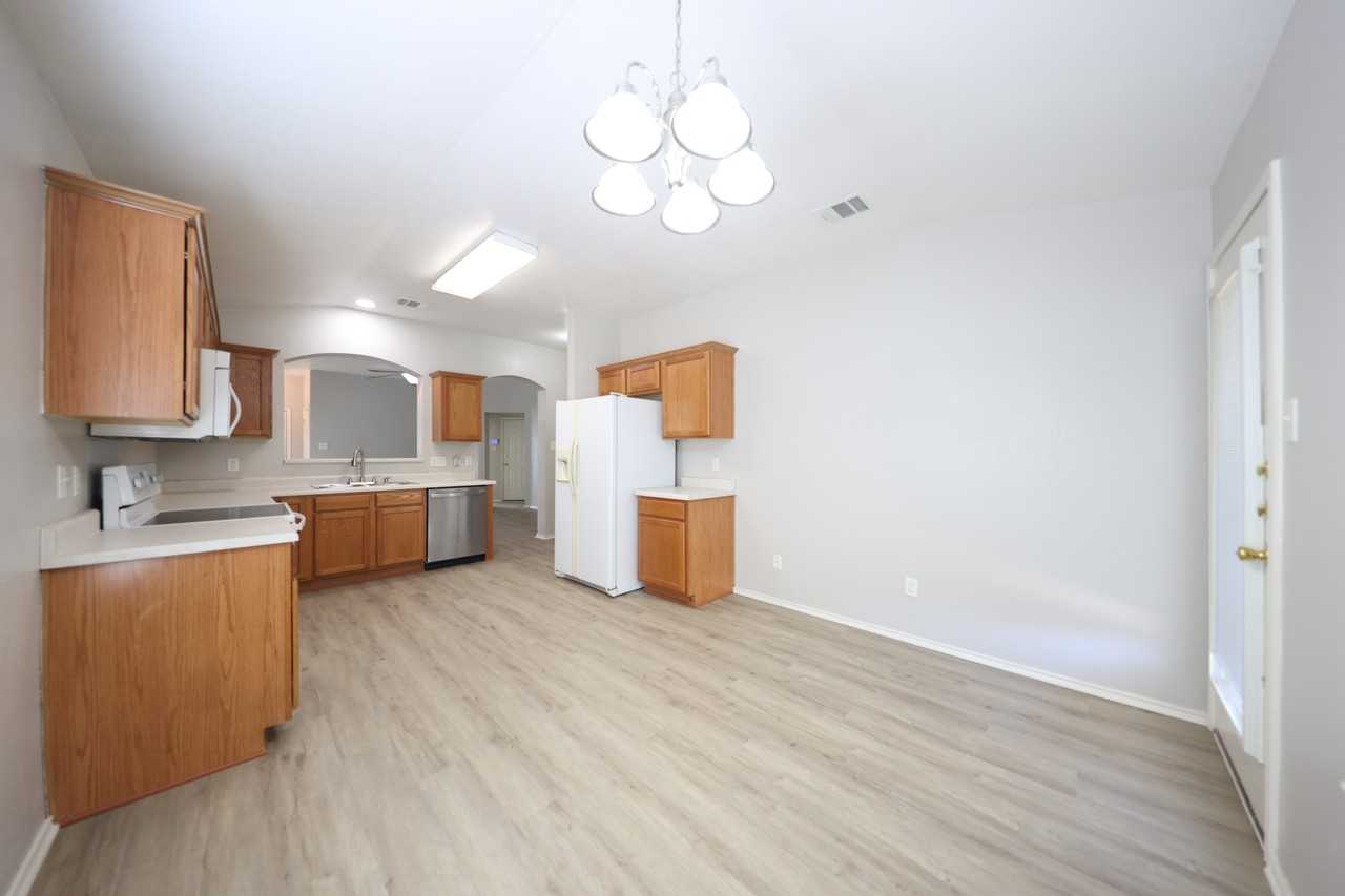 5213 Donegal Bay Ct - Photo 6 of 19