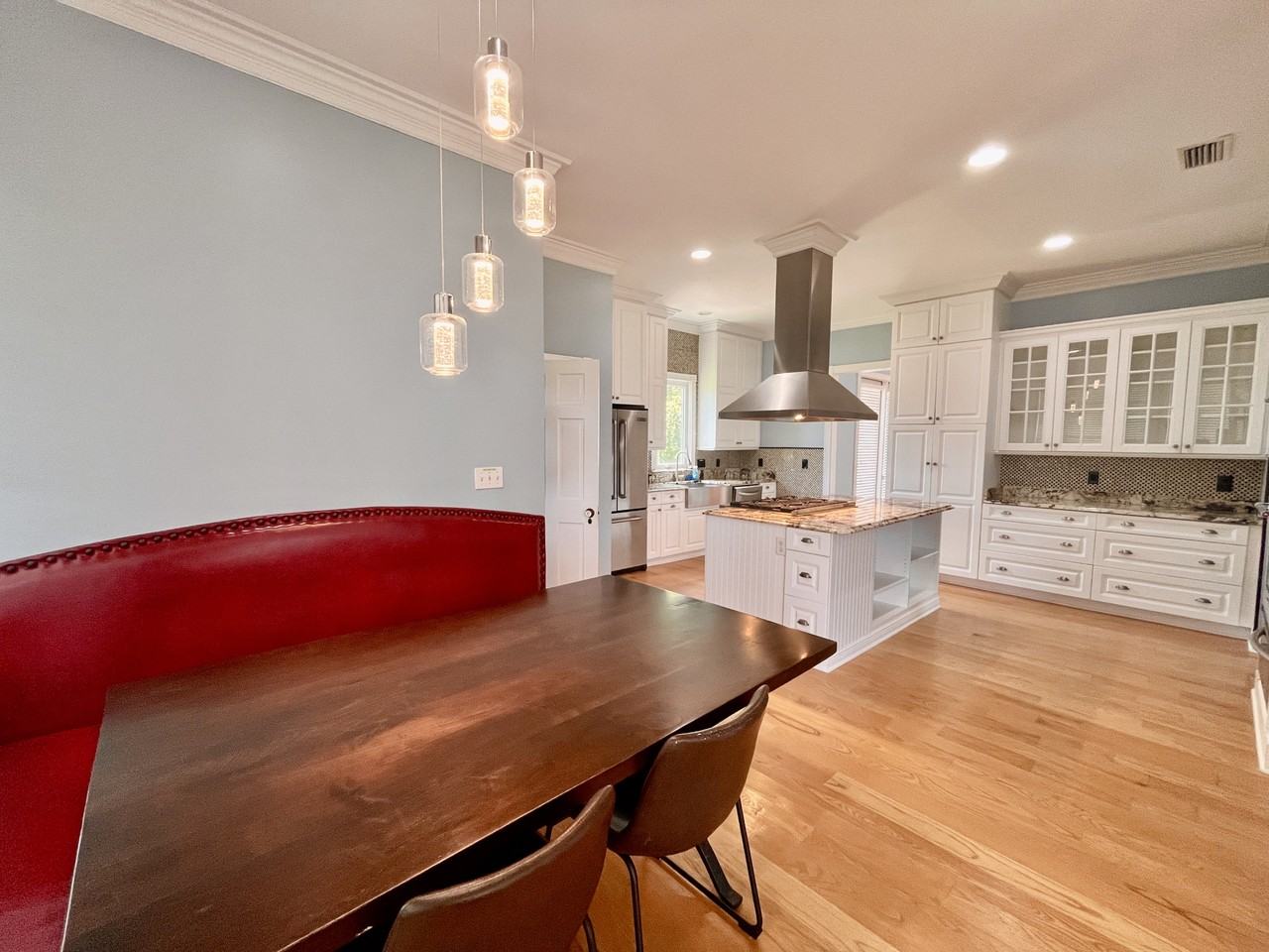 326 Deer Point Dr - Photo 2 of 49