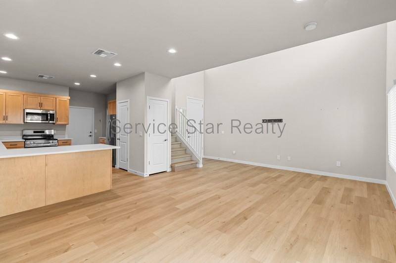 2030 E Michigan Ave #1 - Photo 7 of 29