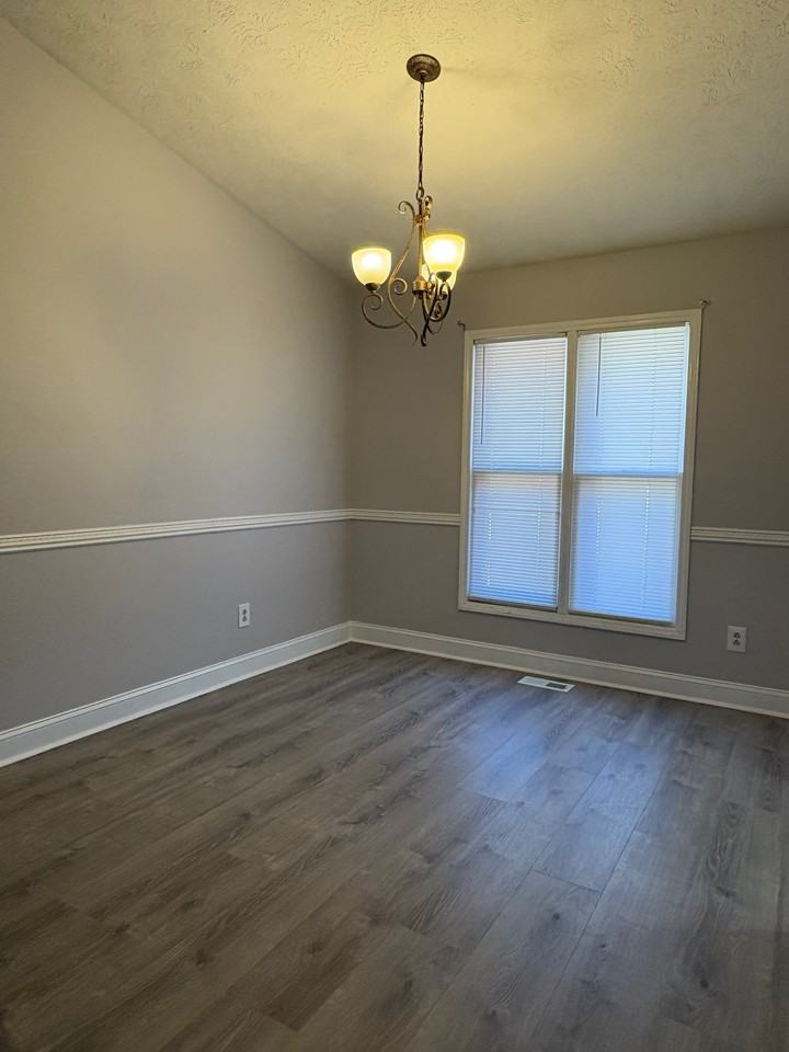 117 Quail Hollow Rd - Photo 4 of 20