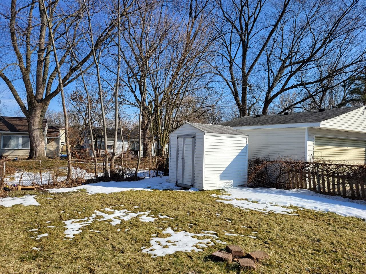 32256 Oscoda Ct - Photo 3 of 12