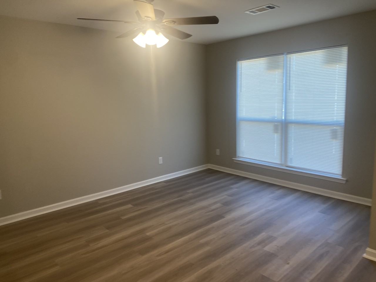 1307 Lee Mac Dr - Photo 6 of 14