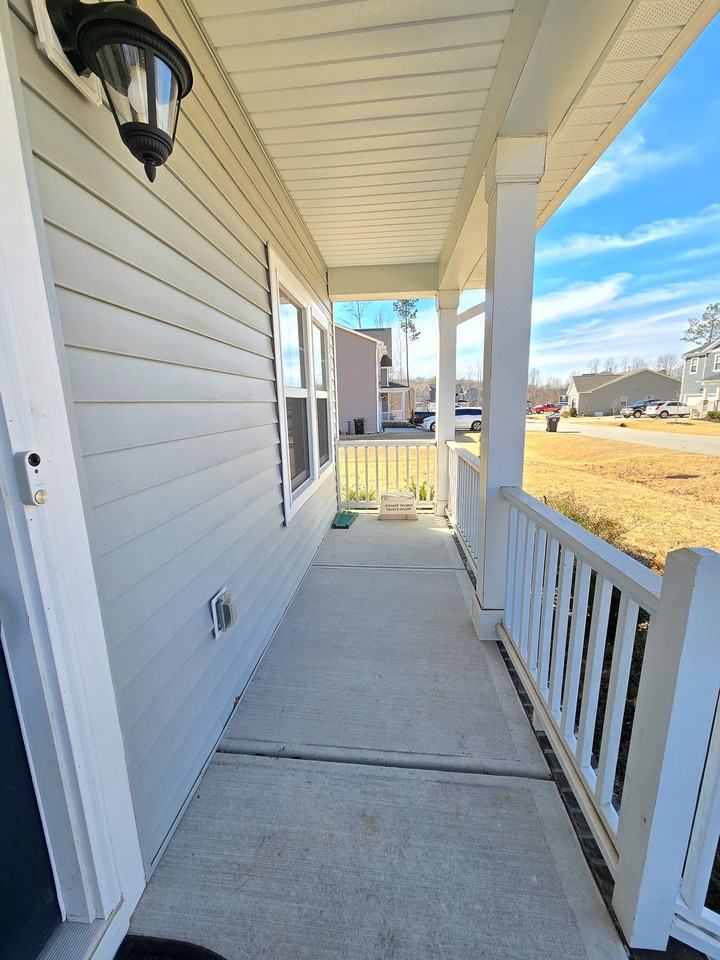 1505 Tawny View Ln - Photo 3 of 49