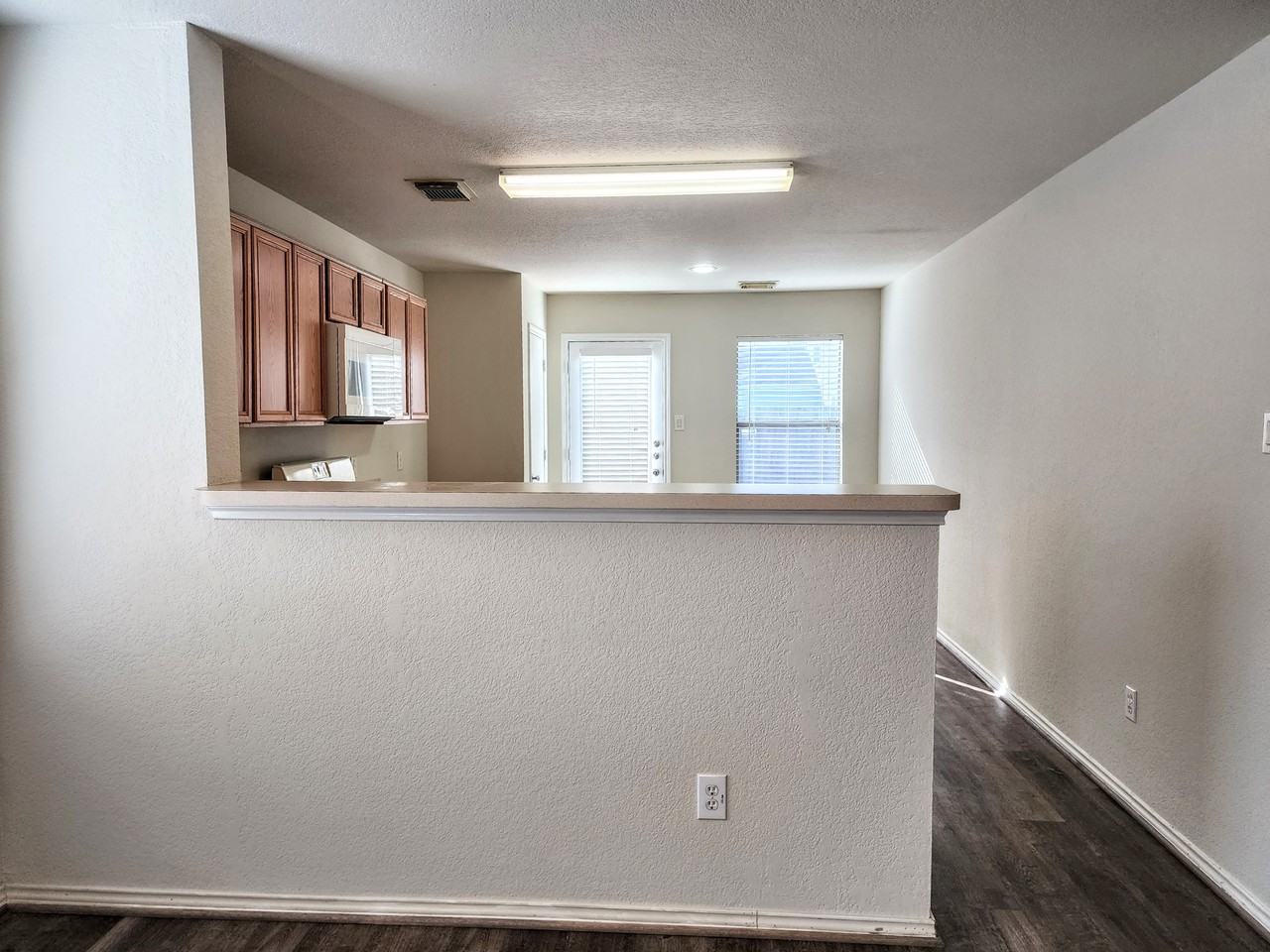 6527 Fairbrook Park Ln - Photo 7 of 33