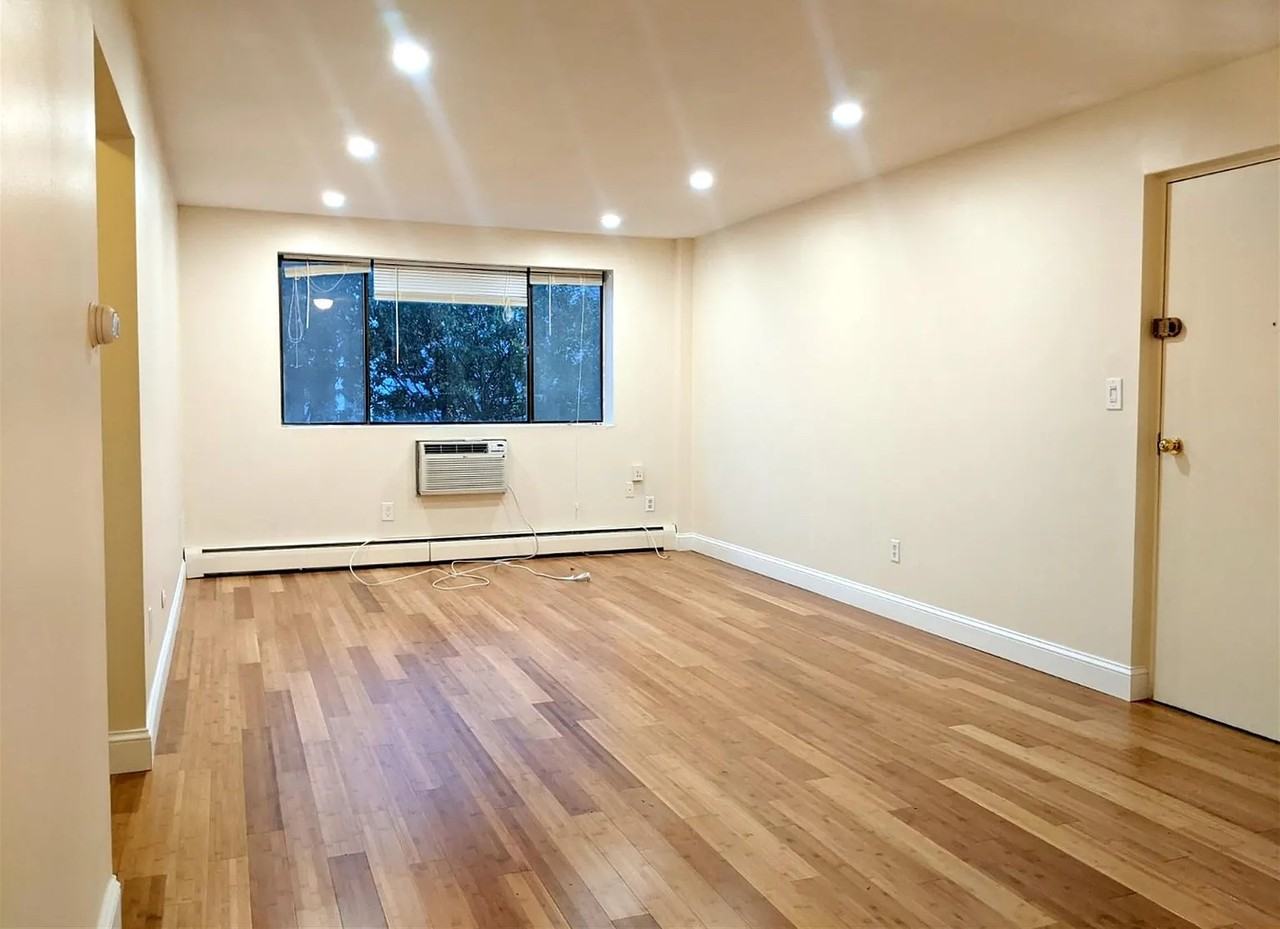 10 Cameron Ave #8 - Photo 3 of 13