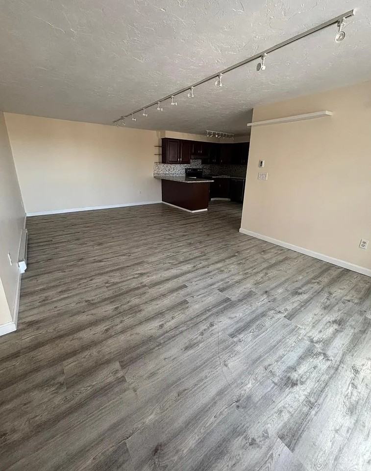 10 Hulbert Rd #23 - Photo 5 of 15