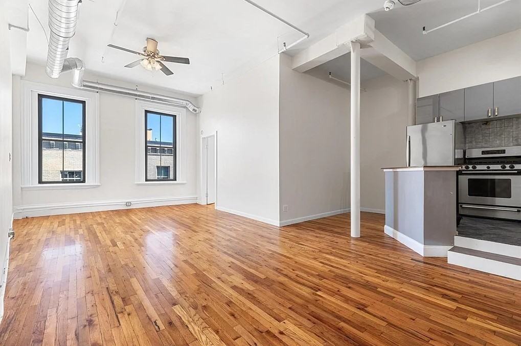 10 Williams St #47 - Photo 2 of 14