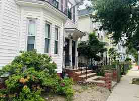 featured image of 15 Ellsworth St #1