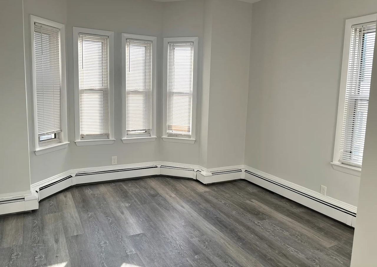 15 Ellsworth St #1 - Photo 5 of 9