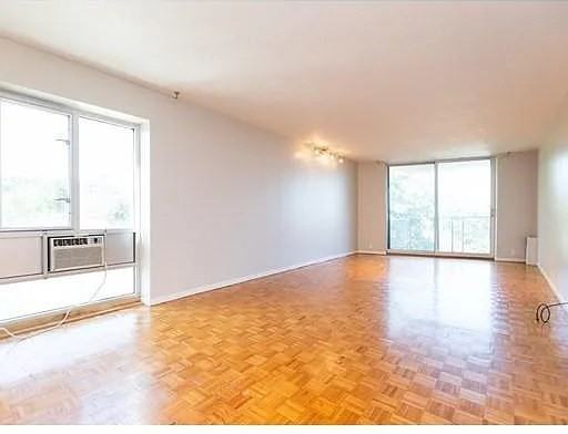 19 Winchester St - Photo 3 of 14