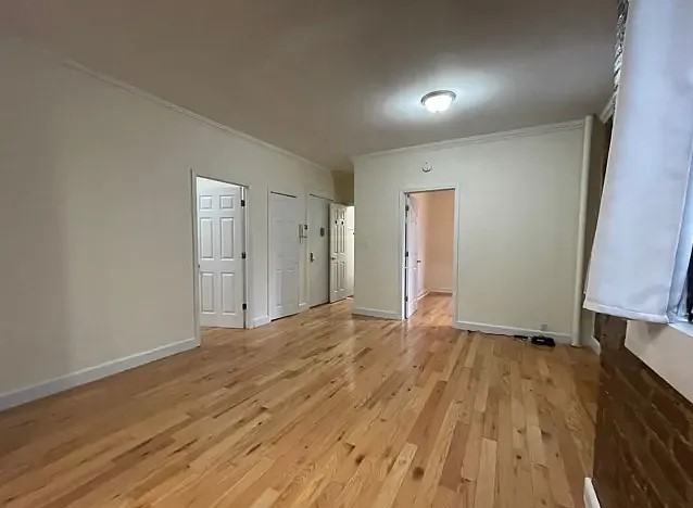 2106 35th St #3C - Photo 2 of 8