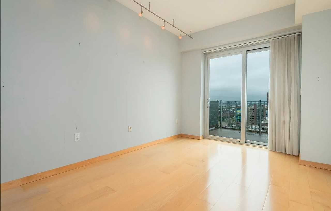 25 Channel Ctr St #204 - Photo 7 of 14