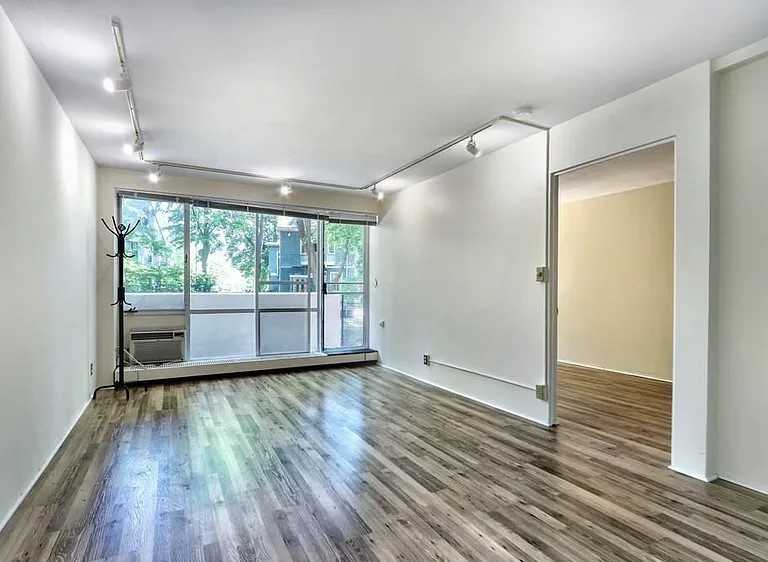 29 Concord Ave #204 - Photo 2 of 10