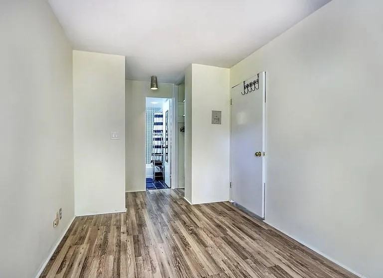 29 Concord Ave #204 - Photo 6 of 10