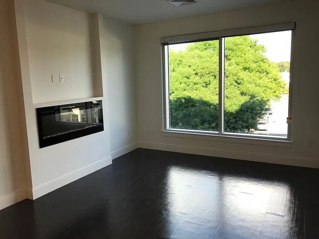 31 S Main St #409 - Photo 5 of 8