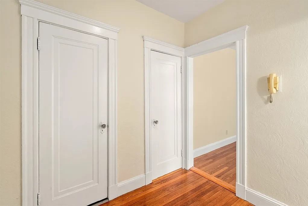 40 Linnaean St #11 - Photo 6 of 18