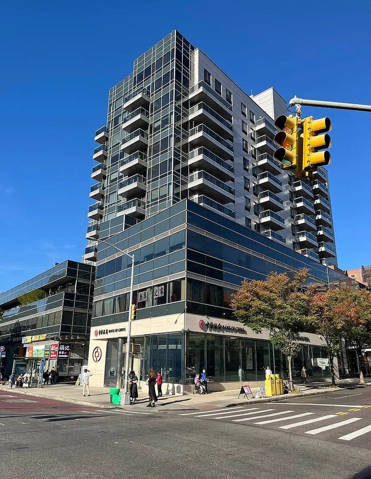 4235 Main St #6B - Photo 6 of 10